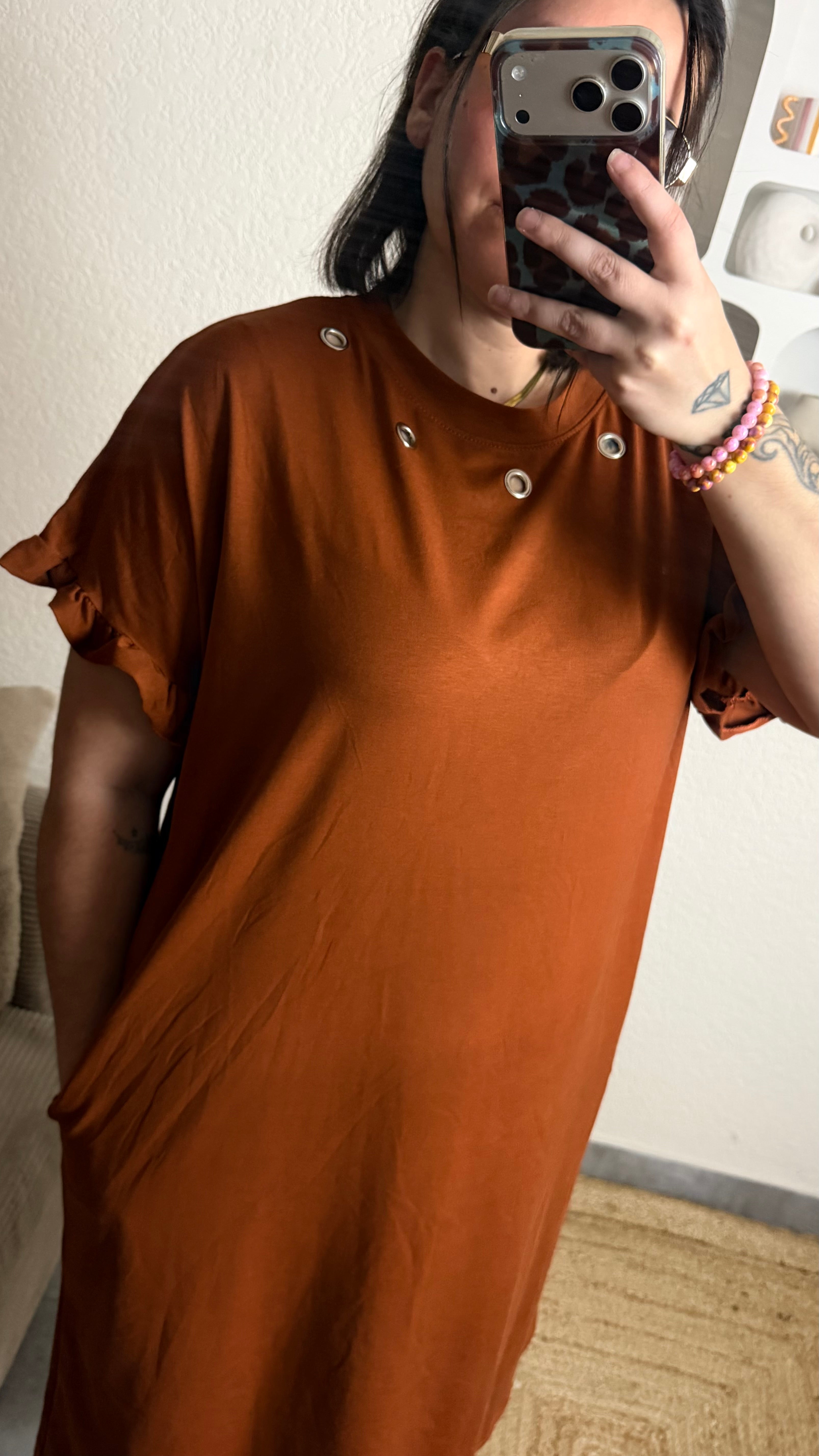 Robe œillets