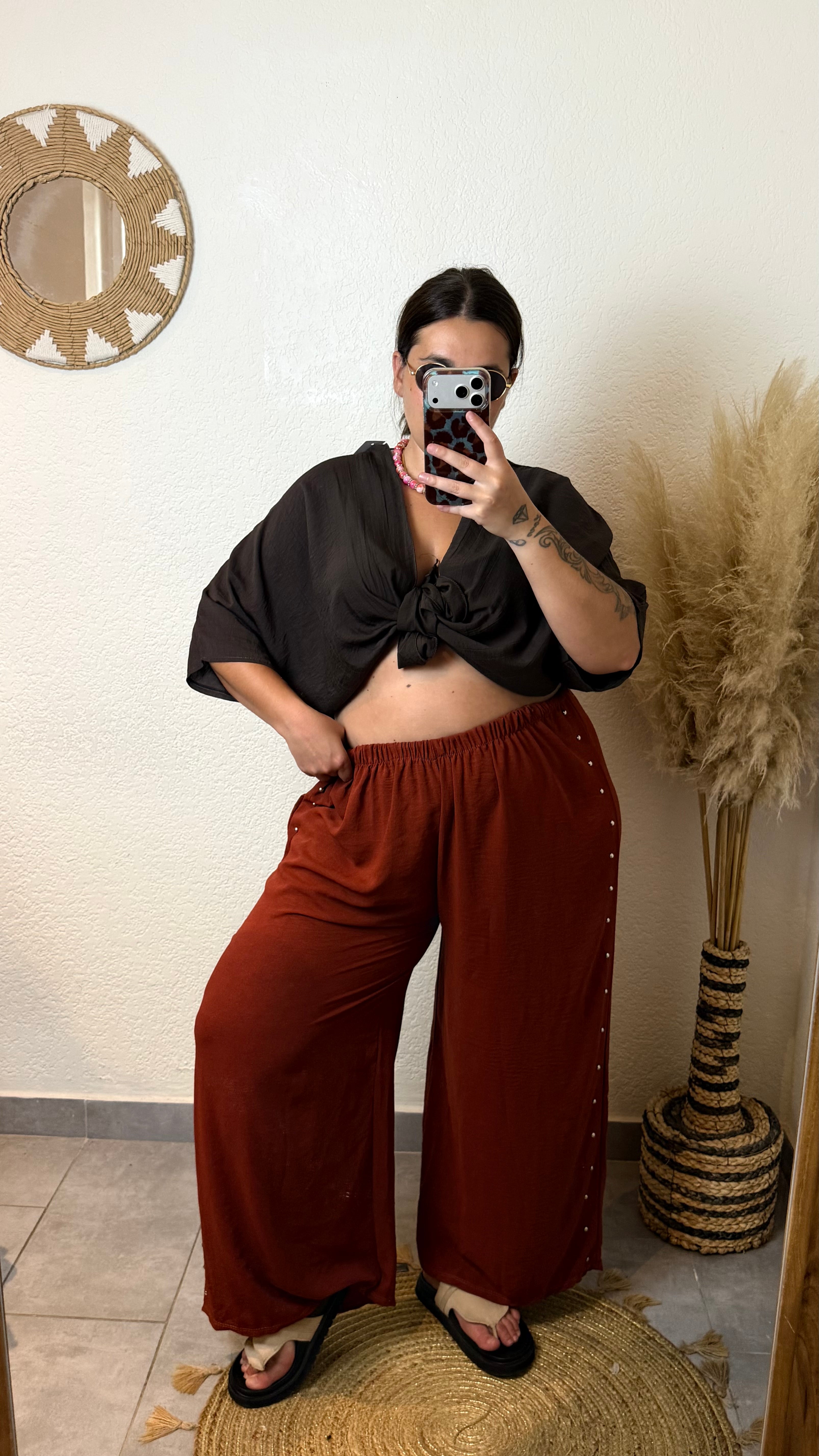 Pantalon clouté