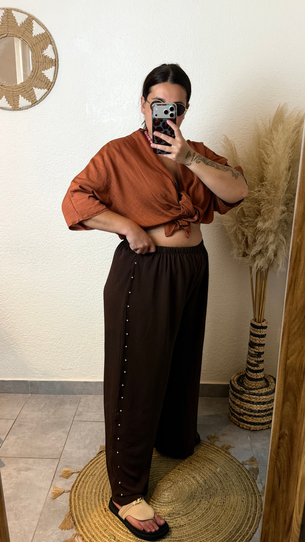 Pantalon clouté