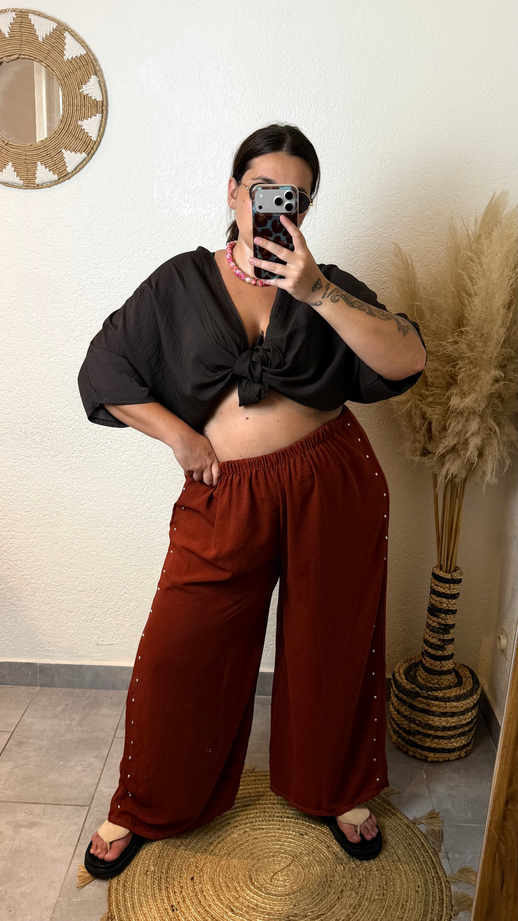 Pantalon clouté