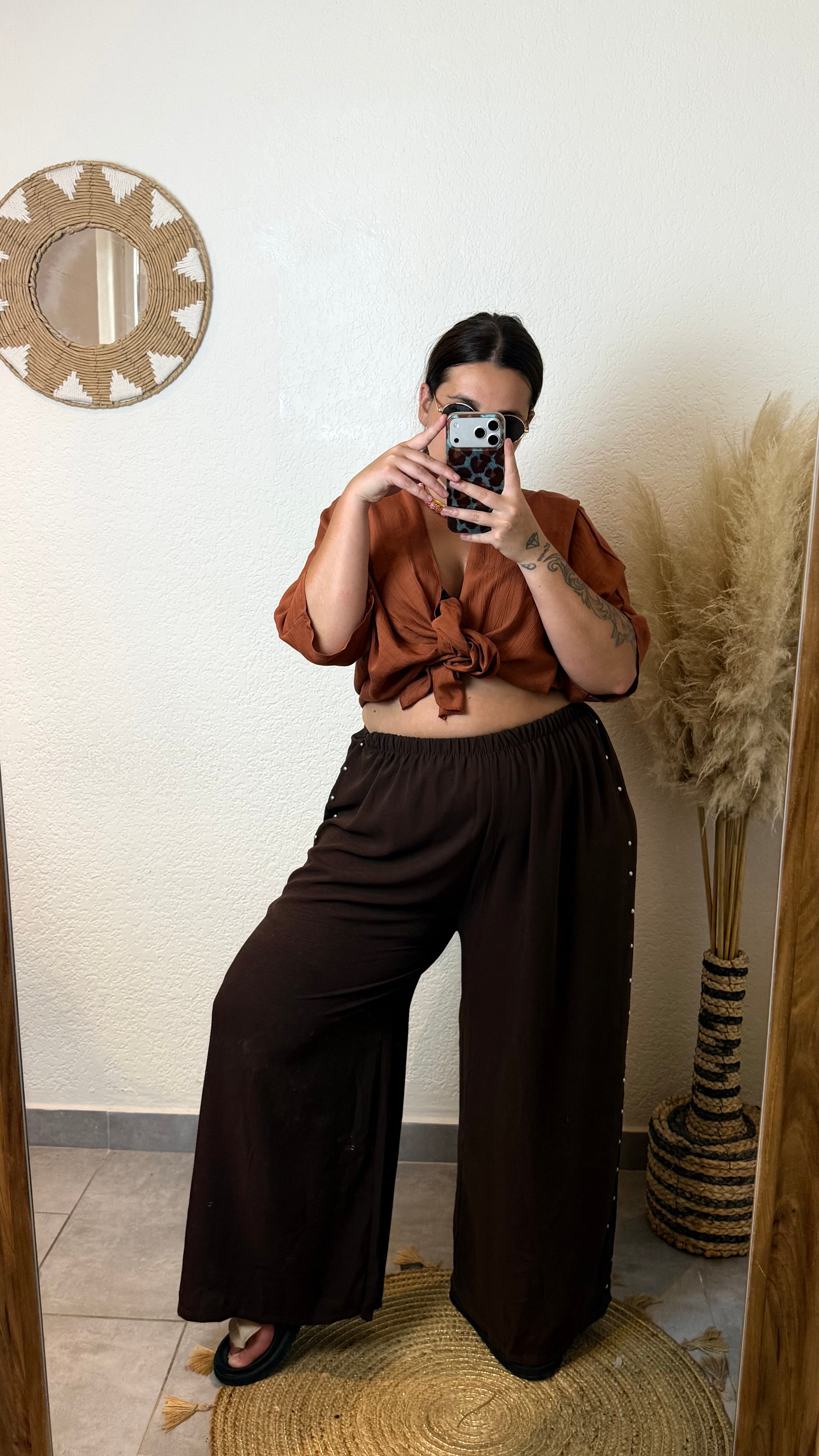 Pantalon clouté