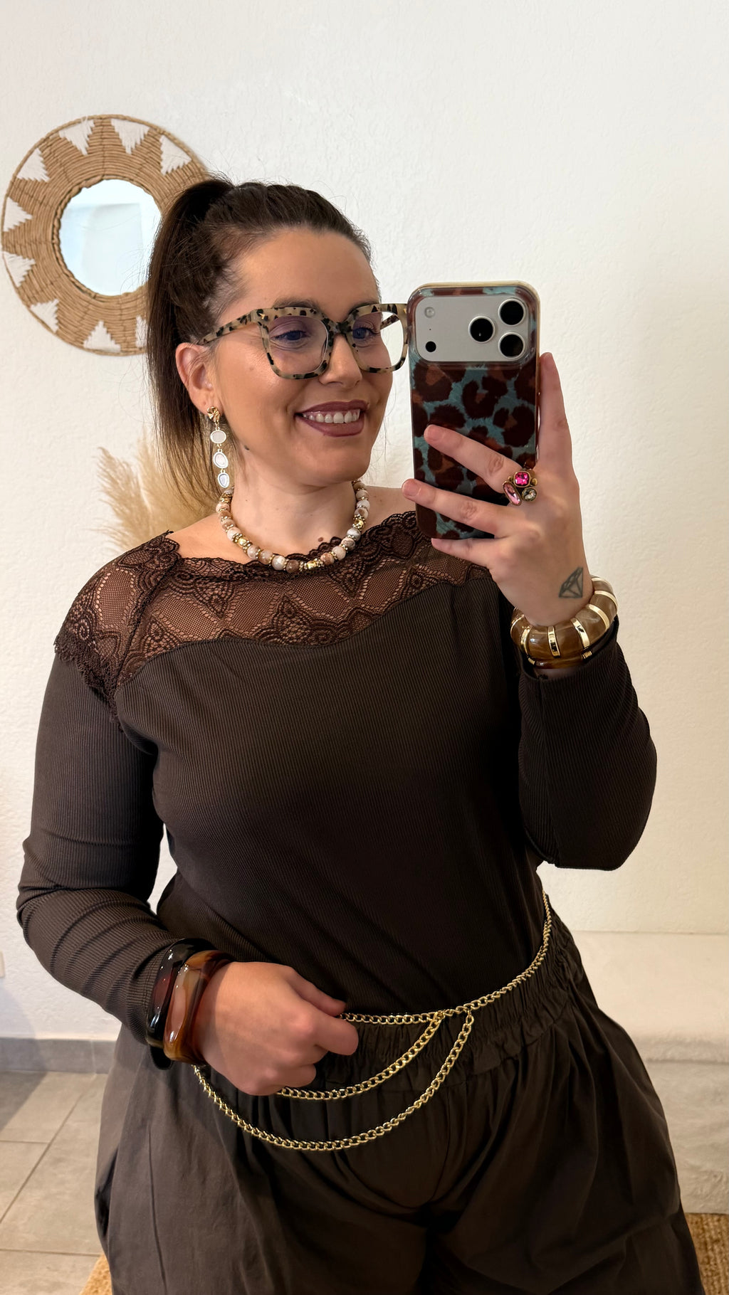 Top col dentelle